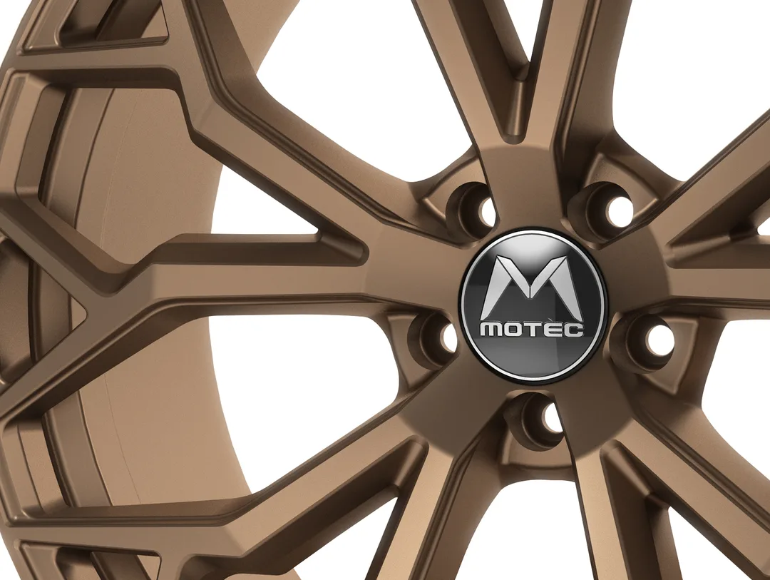 Motec MCT17 Bull